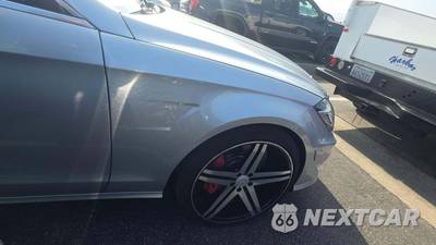 2014 Mercedes-Benz CLS 63 AMG S 4MATIC - zdjęcie 38 z 45 - miniatura