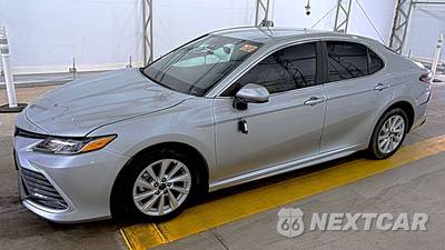 2023 Toyota Camry LE - zdjęcie 1 z 51 - miniatura