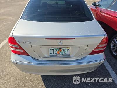 2002 Mercedes-Benz C 240 Sedan - zdjęcie 16 z 39 - miniatura