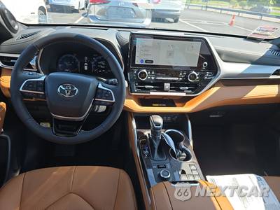 2026 Toyota Highlander Platinum - zdjęcie 17 z 26 - miniatura