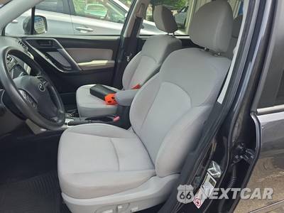 2016 Subaru Forester 2.5i Premium - zdjęcie 13 z 26 - miniatura