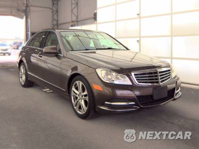 2013 Mercedes-Benz C 300 4MATIC Sedan - zdjęcie 4 z 37 - miniatura