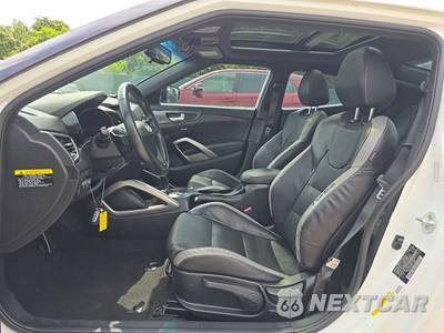 2016 Hyundai Veloster Turbo - zdjęcie 7 z 40 - miniatura