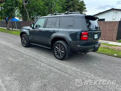 2025 Toyota Land Cruiser - zdjęcie 6 z 9 - miniatura