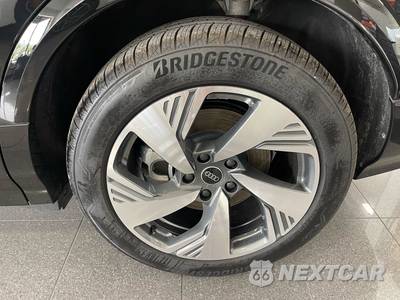 2025 Audi Q6 e-tron Premium Plus - zdjęcie 22 z 51 - miniatura