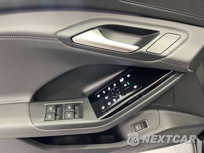 2025 Audi Q6 e-tron Premium Plus - zdjęcie 24 z 51 - miniatura