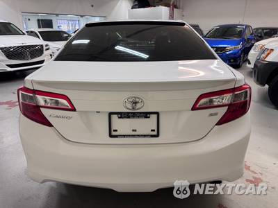 2014 Toyota Camry SE Sport - zdjęcie 4 z 24 - miniatura