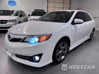2014 Toyota Camry SE Sport - zdjęcie 7 z 24 - miniatura