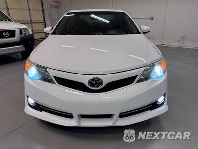2014 Toyota Camry SE Sport - zdjęcie 8 z 24 - miniatura