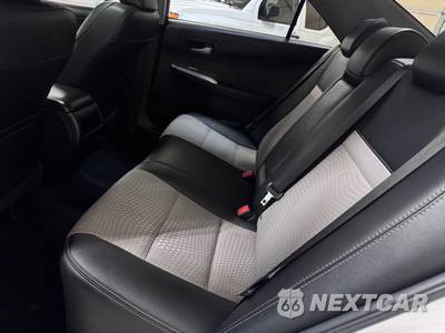 2014 Toyota Camry SE Sport - zdjęcie 16 z 24 - miniatura