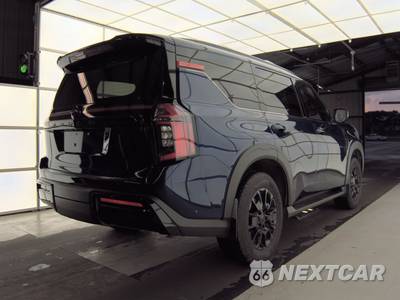 2025 Nissan Armada PRO-4X - zdjęcie 4 z 23 - miniatura
