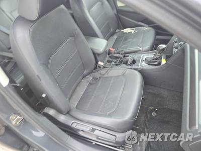 2017 Volkswagen Passat 1.8T R-Line w/Comfort Pkg - zdjęcie 8 z 30 - miniatura