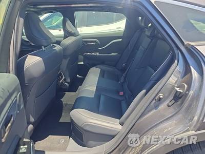 2024 Toyota Crown Limited - zdjęcie 13 z 47 - miniatura