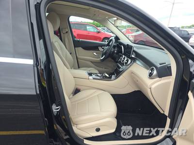 2019 Mercedes-Benz GLC 300 4MATIC - zdjęcie 8 z 22 - miniatura