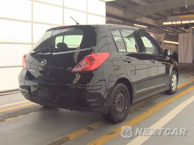 2009 Nissan Versa 1.8 S Hatchback - zdjęcie 4 z 36 - miniatura