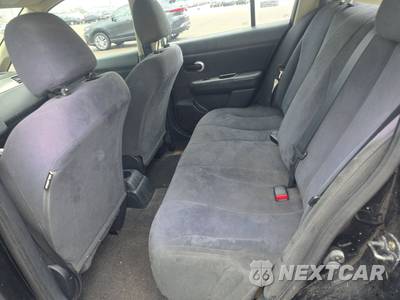 2009 Nissan Versa 1.8 S Hatchback - zdjęcie 13 z 36 - miniatura