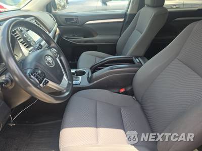 2016 Toyota Highlander LE - zdjęcie 7 z 30 - miniatura