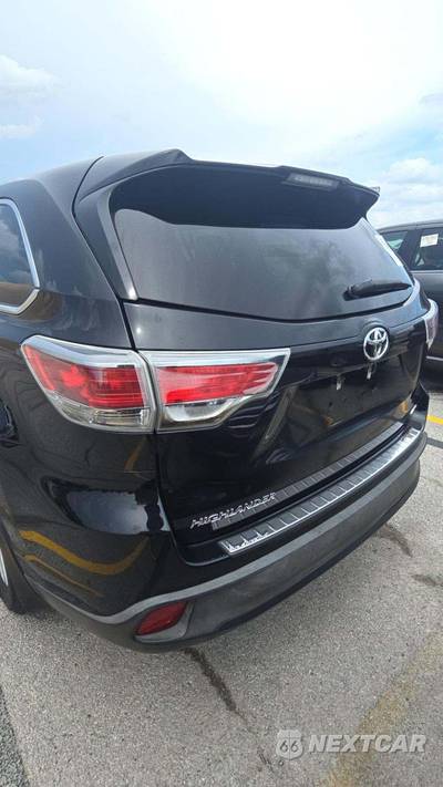 2016 Toyota Highlander LE - zdjęcie 29 z 30 - miniatura