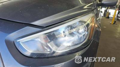 2017 Hyundai Accent SE Hatchback - zdjęcie 20 z 56 - miniatura