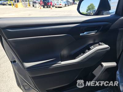 2026 Toyota Highlander XSE - zdjęcie 9 z 24 - miniatura