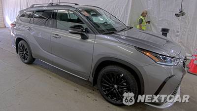 2026 Toyota Highlander XSE - zdjęcie 3 z 24 - miniatura