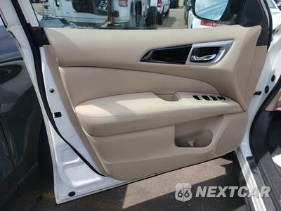 2017 Nissan Pathfinder SV - zdjęcie 9 z 54 - miniatura