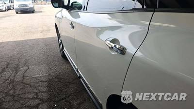 2017 Nissan Pathfinder SV - zdjęcie 38 z 54 - miniatura