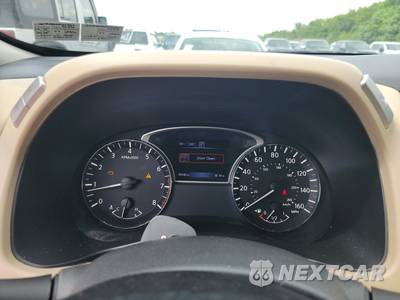 2017 Nissan Pathfinder SV - zdjęcie 12 z 54 - miniatura