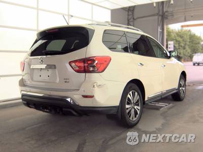 2017 Nissan Pathfinder SV - zdjęcie 4 z 54 - miniatura
