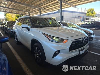 2021 Toyota Highlander XLE - zdjęcie 3 z 28 - miniatura
