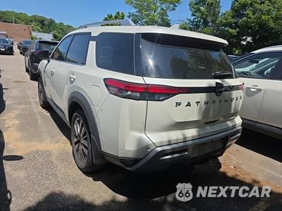 2023 Nissan Pathfinder SL - zdjęcie 7 z 28 - miniatura