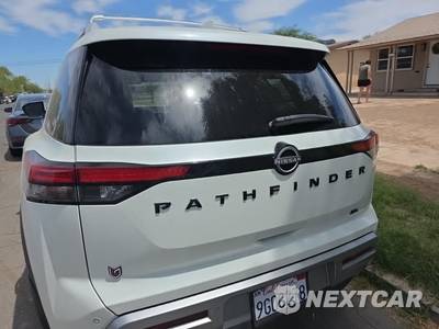 2023 Nissan Pathfinder SL - zdjęcie 6 z 23 - miniatura