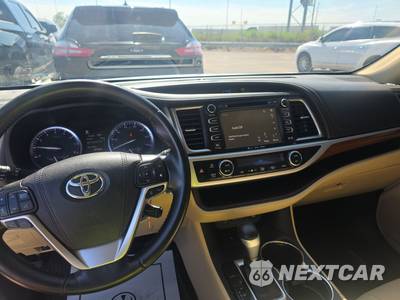 2018 Toyota Highlander Limited - zdjęcie 11 z 34 - miniatura