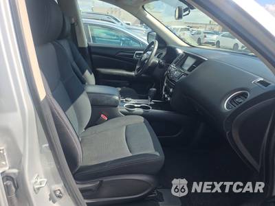 2018 Nissan Pathfinder SV - zdjęcie 8 z 23 - miniatura