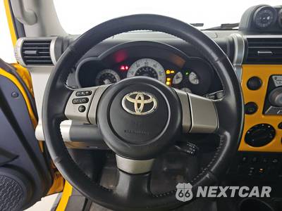 2010 Toyota FJ Cruiser w/Rear Doors - zdjęcie 10 z 26 - miniatura
