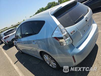 2014 Toyota Prius v Five - zdjęcie 6 z 29 - miniatura