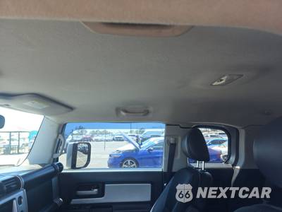 2007 Toyota FJ Cruiser w/Rear Doors - zdjęcie 18 z 45 - miniatura