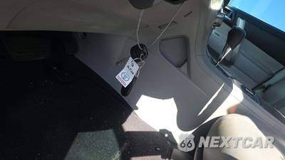 2013 Toyota Highlander SE - zdjęcie 17 z 38 - miniatura
