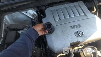 2013 Toyota Highlander SE - zdjęcie 21 z 38 - miniatura