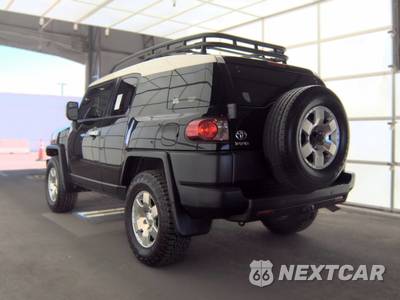2007 Toyota FJ Cruiser w/Rear Doors - zdjęcie 6 z 36 - miniatura