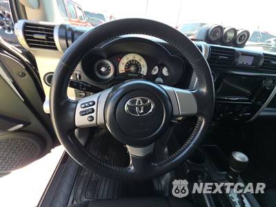 2007 Toyota FJ Cruiser w/Rear Doors - zdjęcie 10 z 36 - miniatura