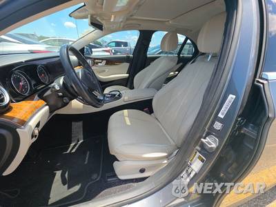 2018 Mercedes-Benz E 300 Sedan - zdjęcie 7 z 25 - miniatura