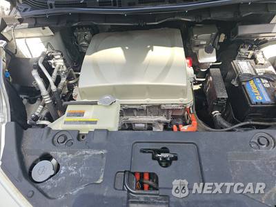 2016 Nissan LEAF SV - zdjęcie 15 z 27 - miniatura