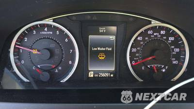 2016 Toyota Camry SE - zdjęcie 18 z 41 - miniatura
