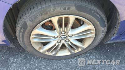 2016 Toyota Camry SE - zdjęcie 37 z 41 - miniatura