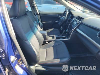 2016 Toyota Camry SE - zdjęcie 8 z 41 - miniatura