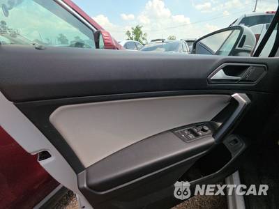2021 Volkswagen Tiguan SEL - zdjęcie 9 z 34 - miniatura