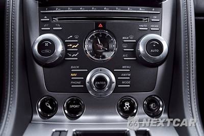 2014 Aston Martin DB9 Coupe - zdjęcie 76 z 85 - miniatura