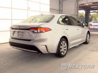 2022 Toyota Corolla LE Sedan - zdjęcie 4 z 32 - miniatura