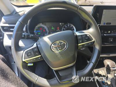 2023 Toyota Highlander Hybrid LE - zdjęcie 10 z 20 - miniatura